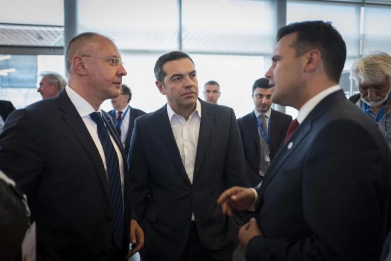 Ύμνοι του γερμανικού Τύπου στον Αλέξη Τσίπρα για το Σκοπιανό